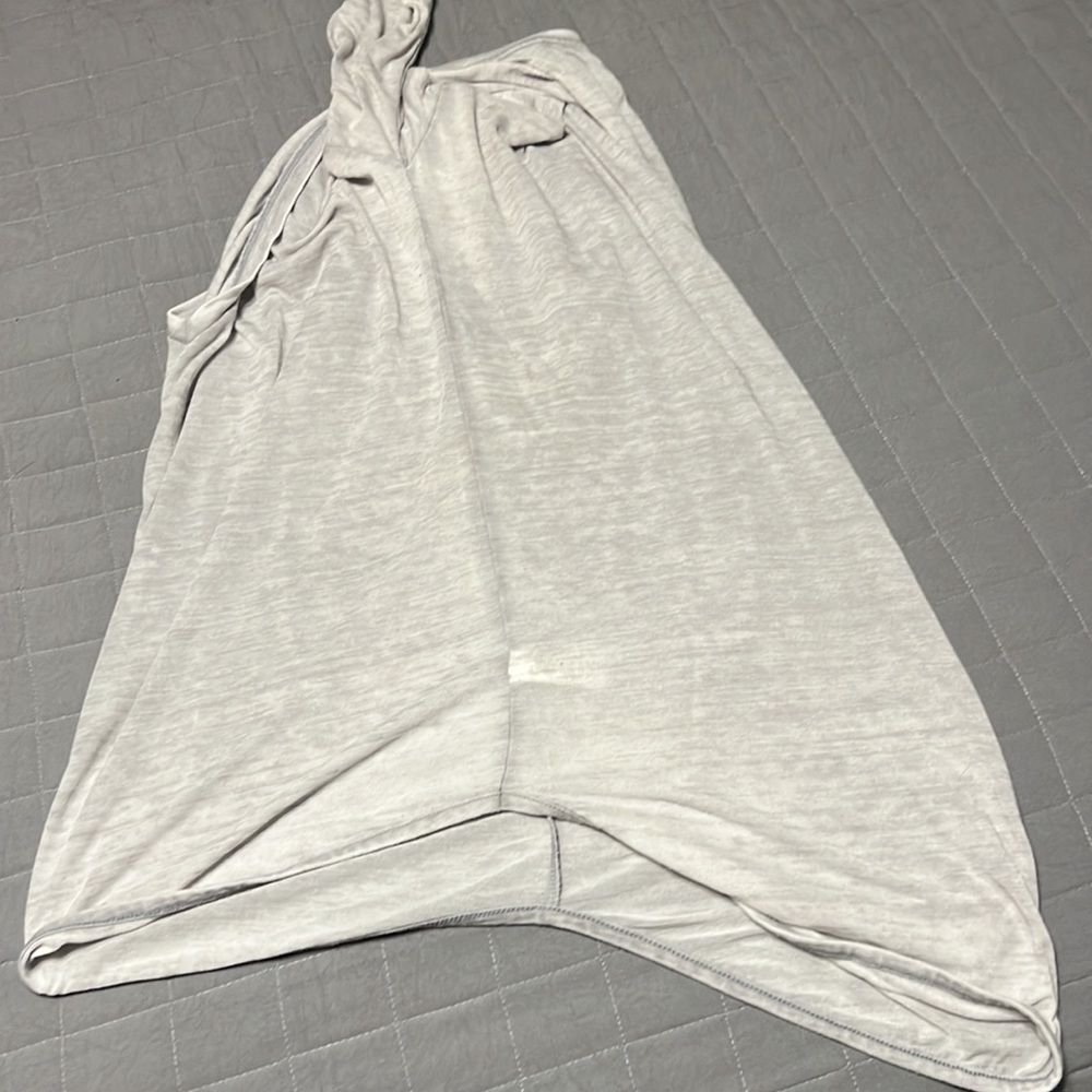 Express V-Neck Top Small - Picture 11 of 13